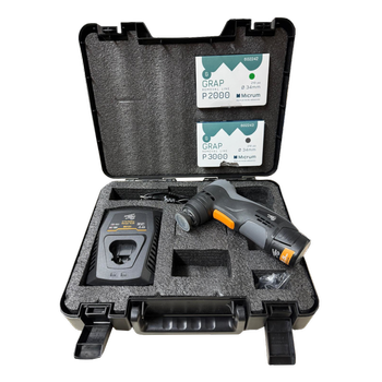 Micrum Akku Schleifmaschine 2.5Ah 32mm, Hub 3mm, Starter Kit 